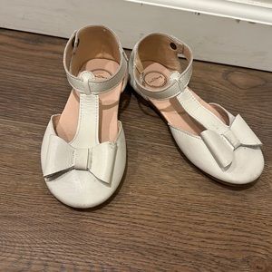 Sweet Honey soft leather t strap girls shoes size 12 cream off white